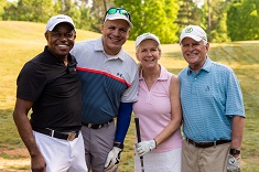 golfers supporting Lekotek